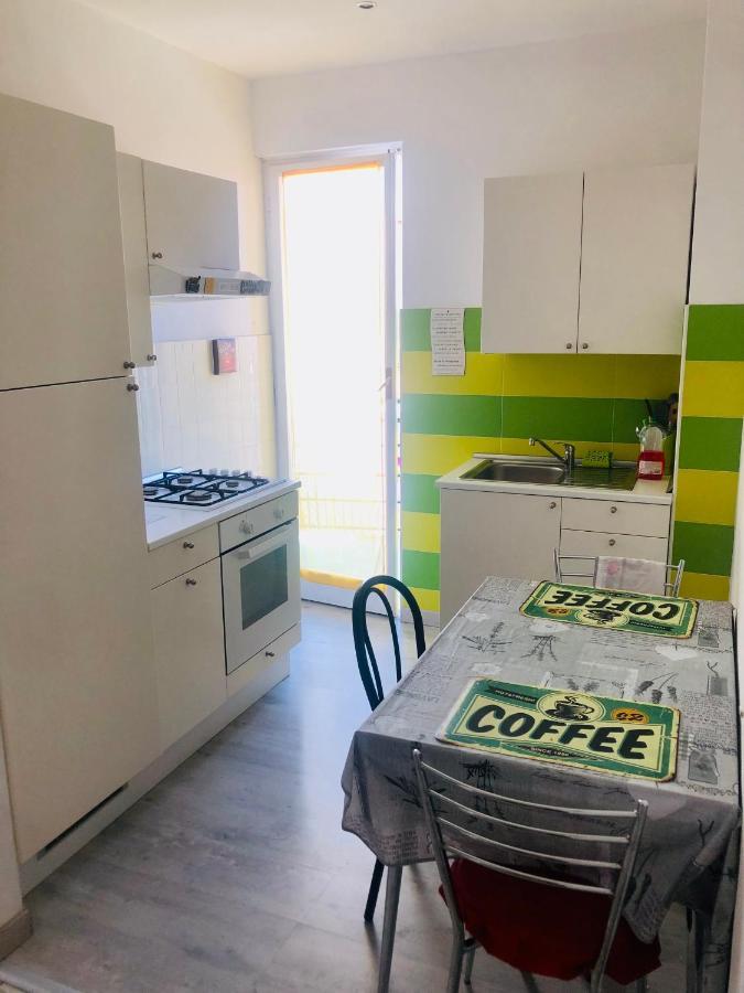 Peaceful Apartment 1 Minute Walk To The Beach Ventimiglia Luaran gambar